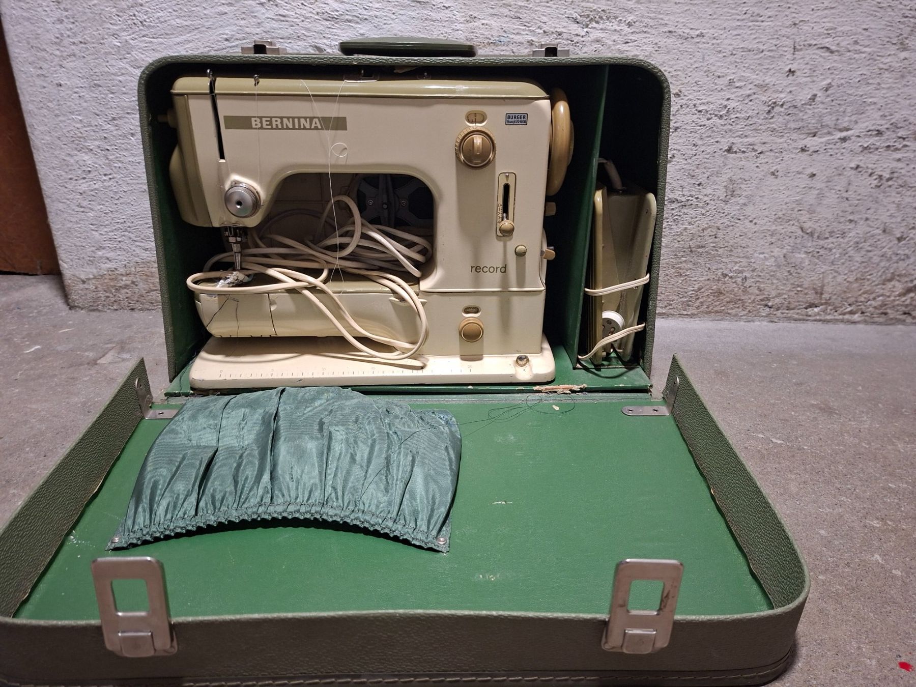 Bernina Macchine da cucire: Bernina Nähmaschine – Usato da Steffisburg venduto da locos97 1