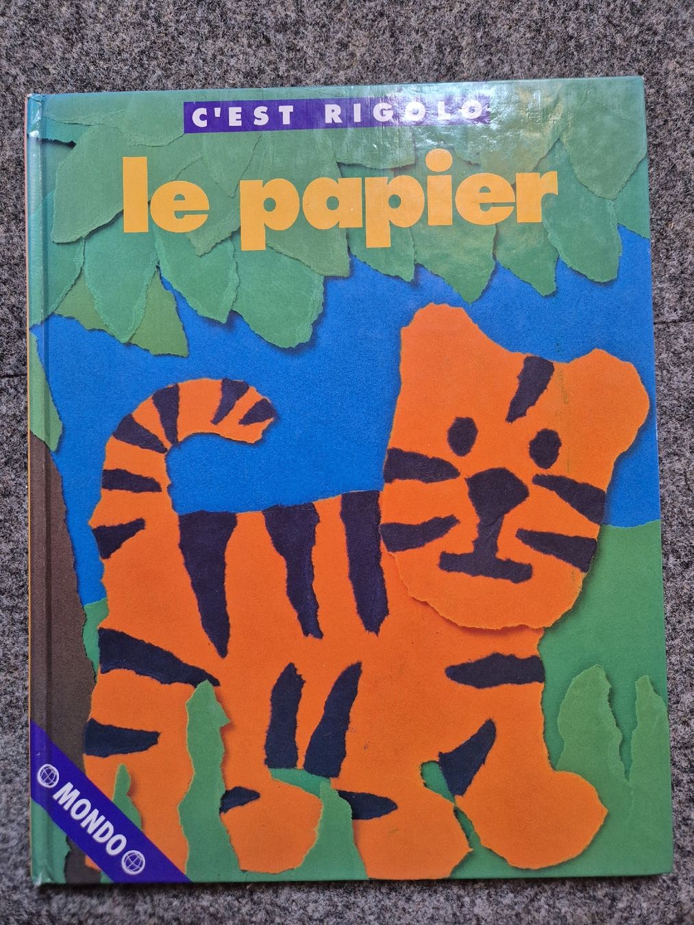 Bücher: C'est Rigolo - Le Papier – Gebraucht aus Yverdon-les-Bains von somiou