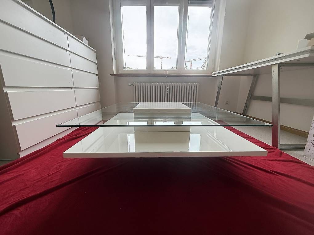 Tavoli: Couchtisch mit Glasplatte – Usato da Muttenz venduto da aid_ypp6 1
