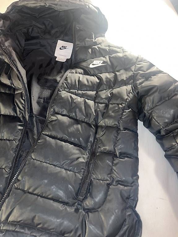 Nike Jacken: Nike Winterjacke Grösse S – Gebraucht aus Rickenbach SZ von nad_dx8r 2