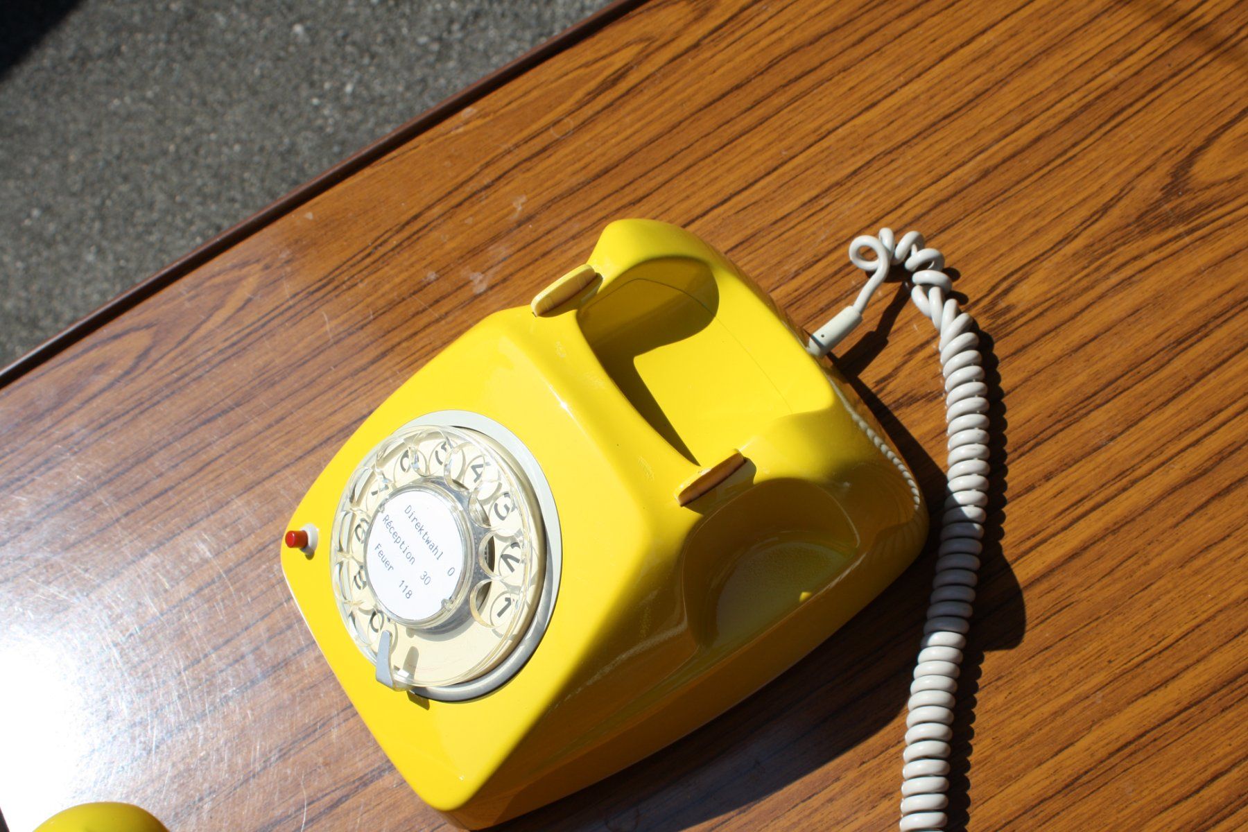 Telefoni: TELEFON VINTAGE MIT WÄHLSCHEIBE – Usato da Wauwil venduto da Pneuedy 4