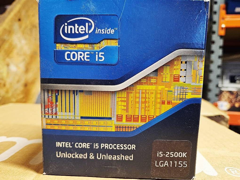 Composants électroniques: 2x Intel CPU – D'occasion à Neftenbach par Wummwila 3