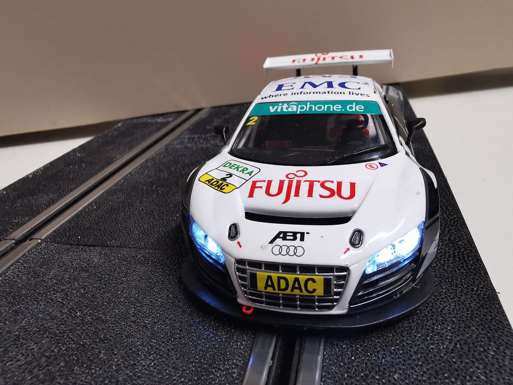 Ninco Piste: Ninco Digital Audi R8 DTM  mit Licht – Usato da Winterthur venduto da Lonpos1 9