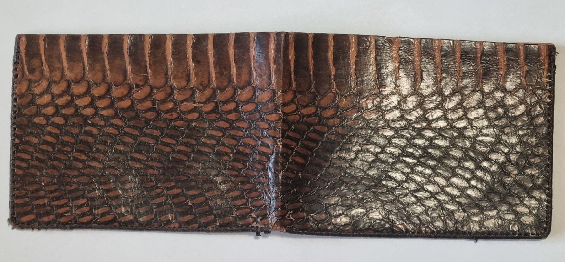 Portefeuilles: Portefeuille cuir crocodile  – D'occasion à Les Cullayes par yan_nvn9 1