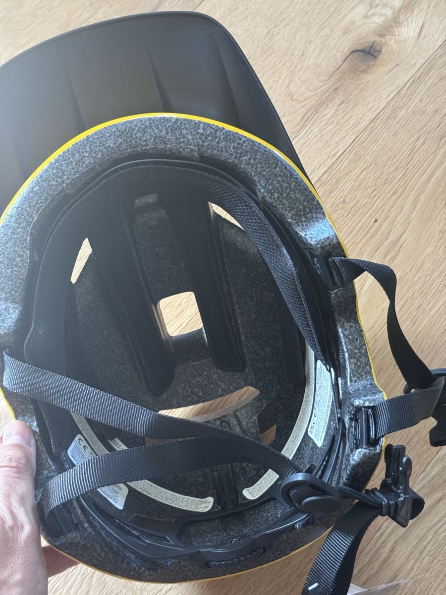 Caschi: NEU Abus Fahrradhelm Gr 48-55 cm  – Nuovo e nell'imballaggio originale da Wädenswil venduto da dorodi 2