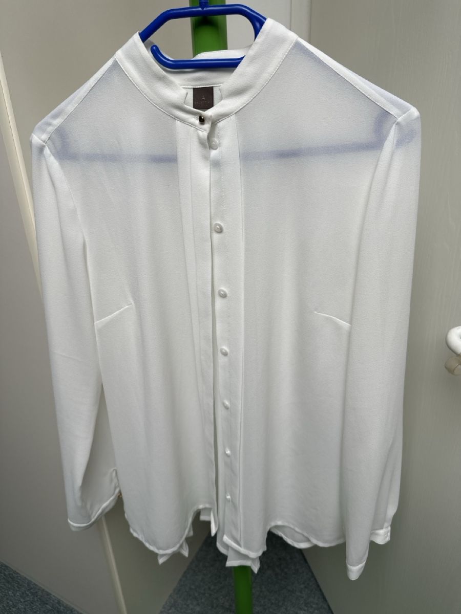 Chemisiers: Bluse cremeweiss  Gr40 S.Oliver  – Neuf (Voir description) à Baltschieder par YmroBe