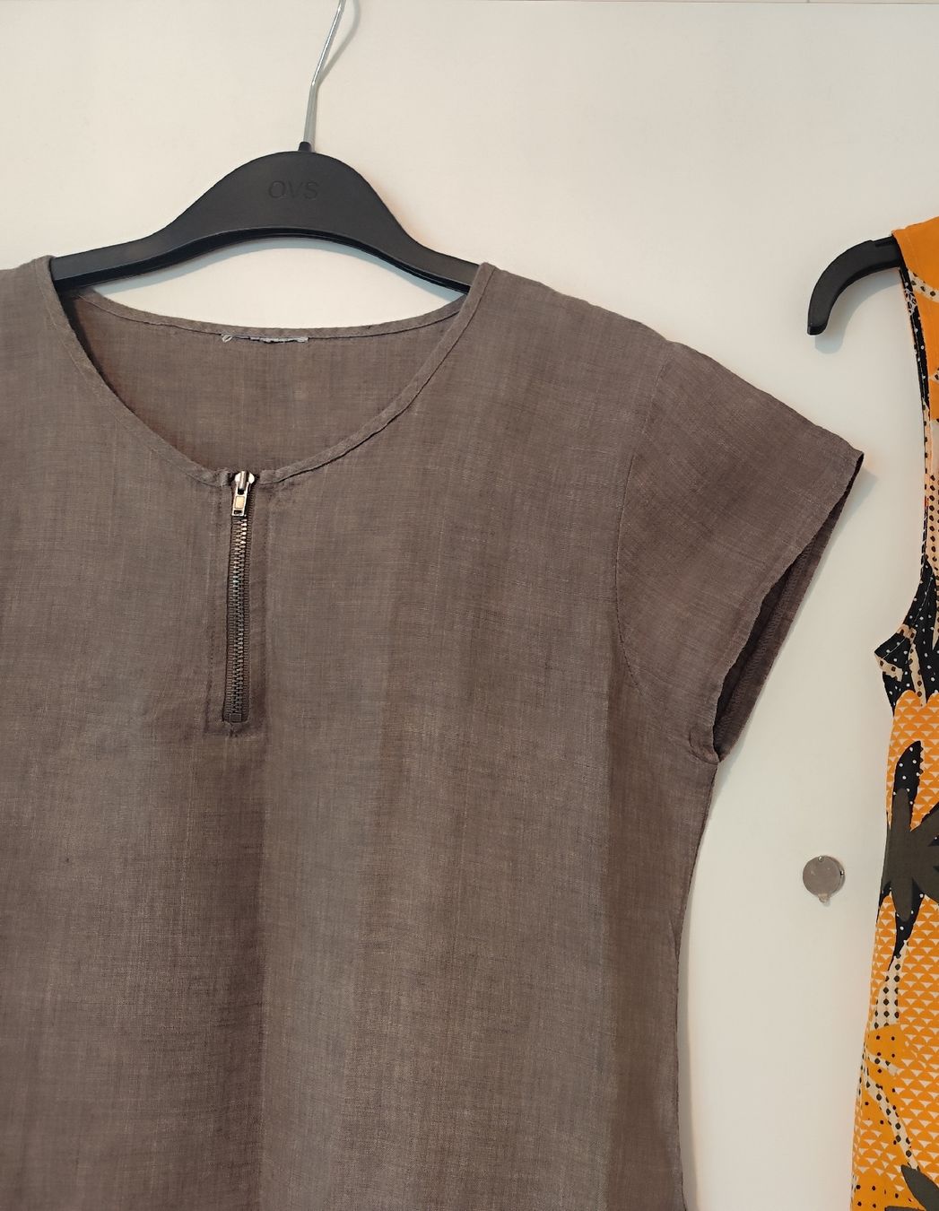 Robes: Kleid braun mit Leinen  – D'occasion à Zürich par Claudia_Zueri 1