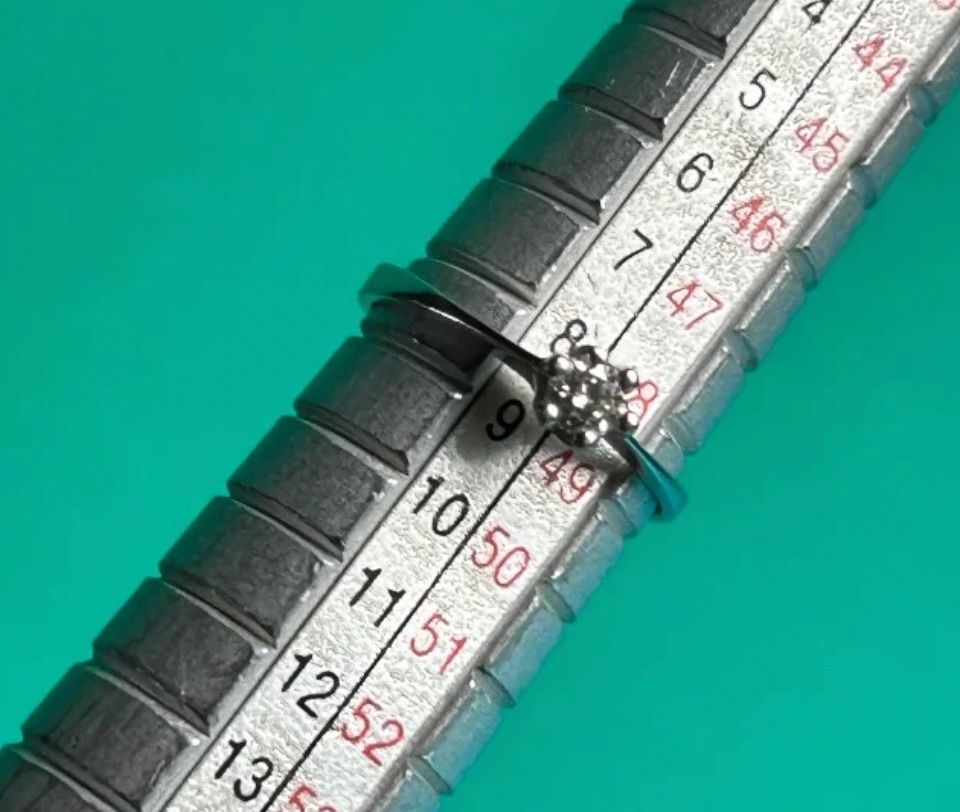 Anelli: Weissgoldring Diamant 0.1 ct (48.5) – Usato da Laufen venduto da belleskulptur 5