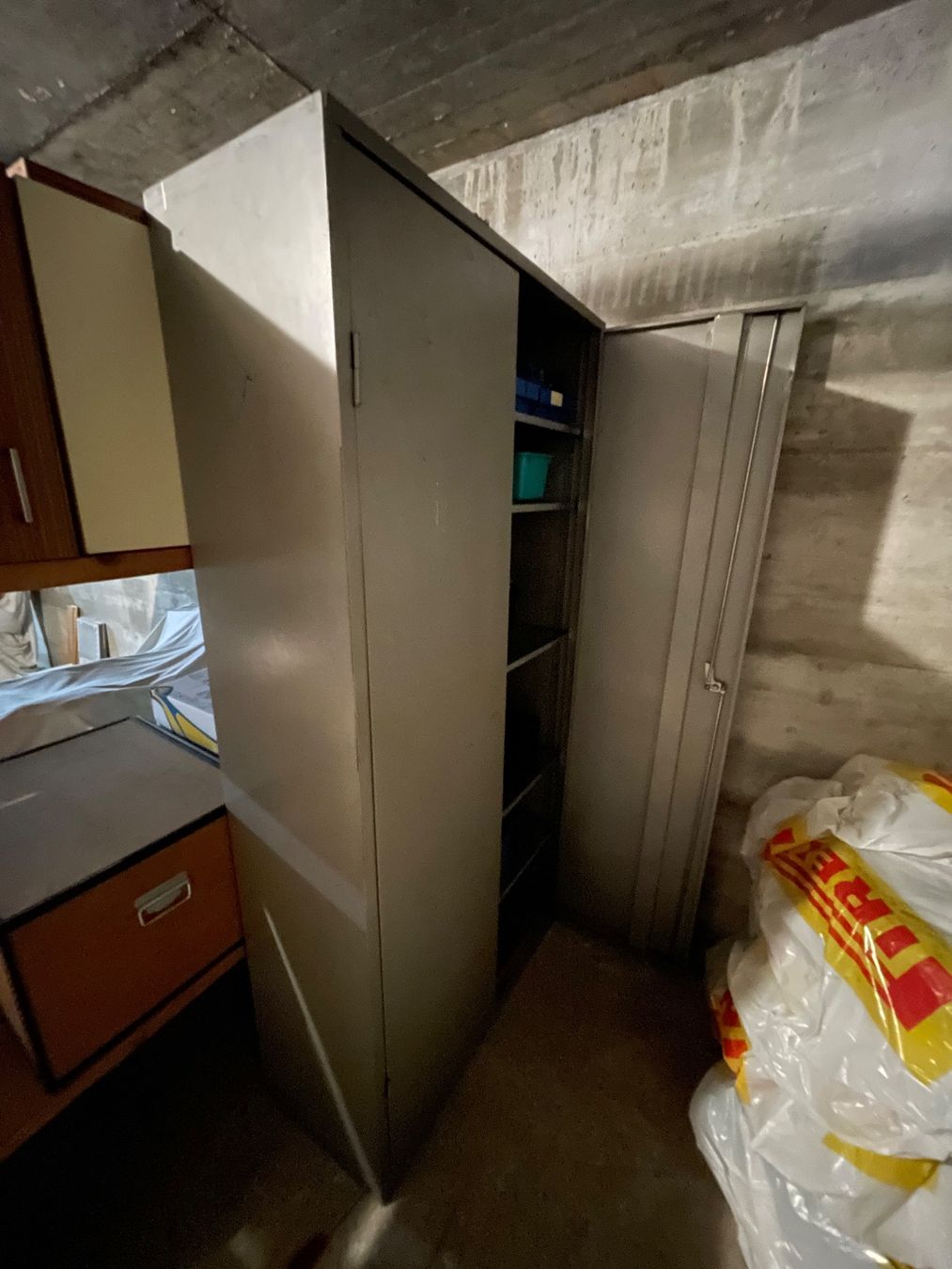 Altro in Decorazioni & Accessori: Robuster Blechkasten zu verkaufen – Usato da Oberkulm venduto da Moonsrock 1
