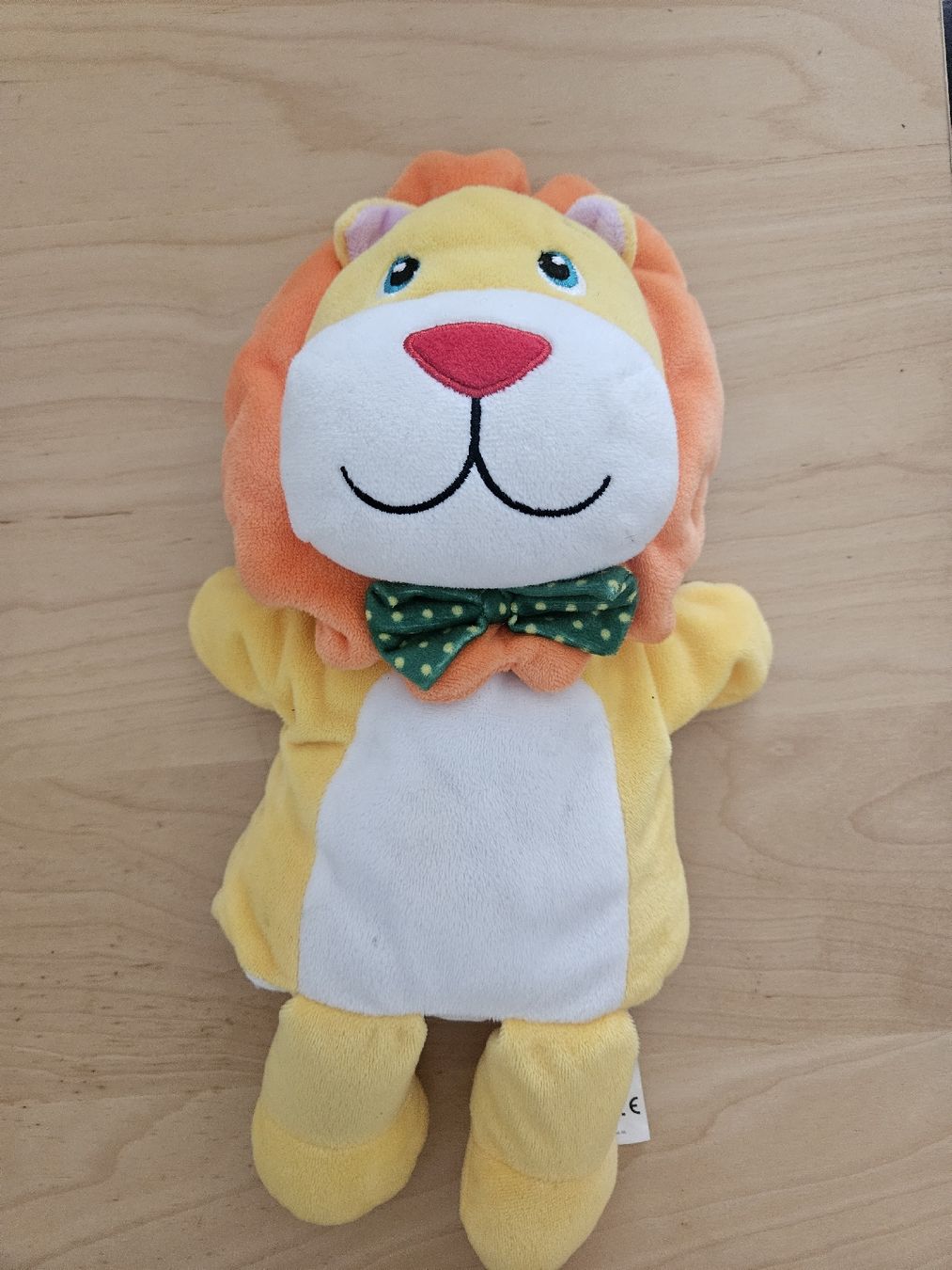 Giocattoli: lion marionnette en peluche – Usato da Miécourt venduto da Clochette23