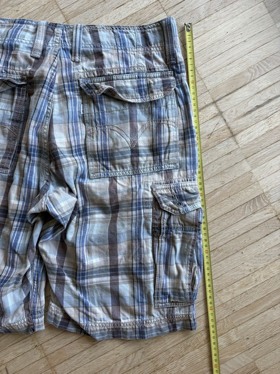 Levi's Pantaloni: Levi's Cargo Shorts, Size 32, Plaid – Usato da Nyon venduto da Iamher 1