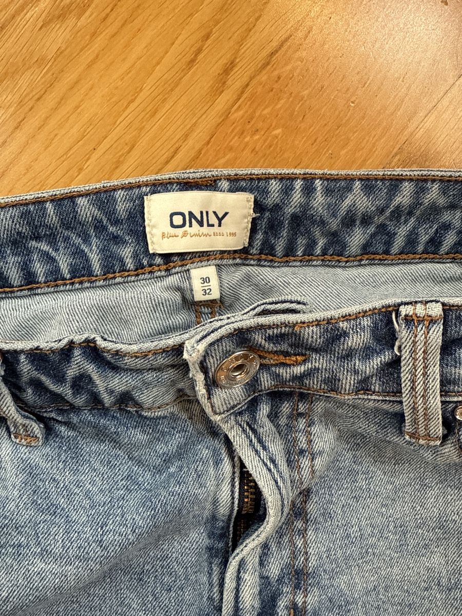 Only Jeans: Only Jeans, helle Waschung, Grösse 30/32 – Gebraucht aus Ottikon von Domito 1