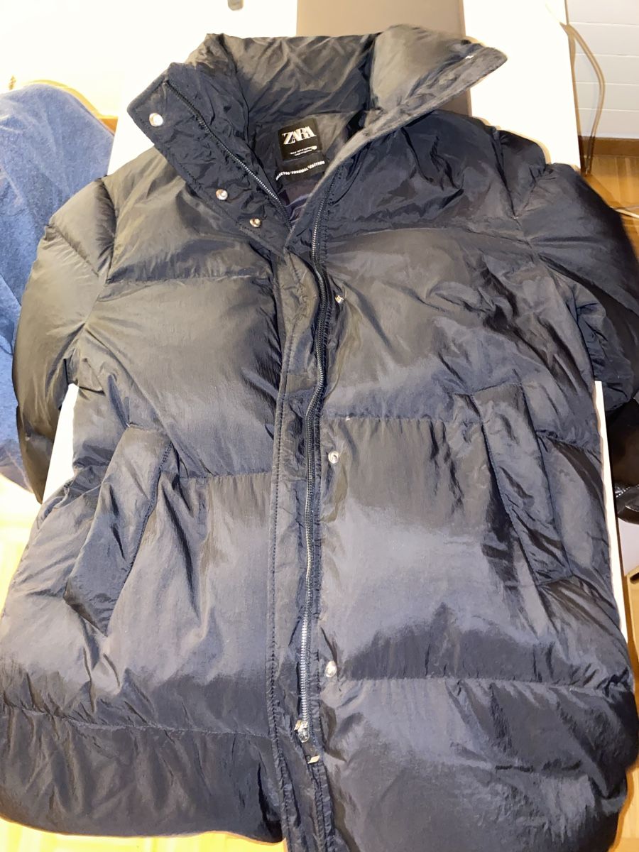Zara Cappotti: Zara Winter Daunen Jacke - Schwarz – Usato da Hinterkappelen venduto da charlie98 1