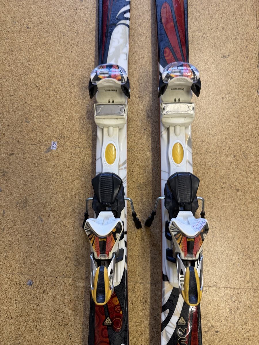 K2 Sci: K2 Burnin Luv 153 cm inkl. Bindung – Usato da Gurmels venduto da SwissShop21 2