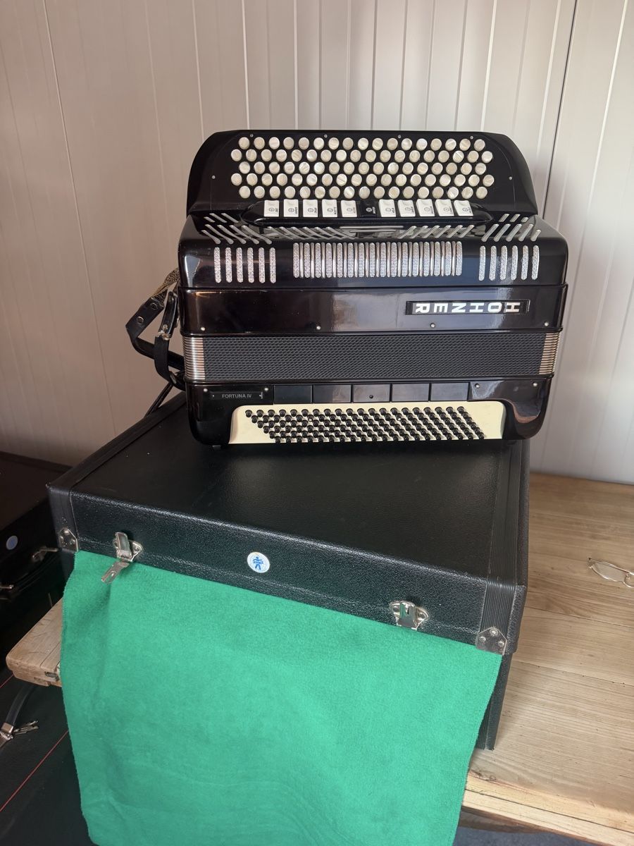 Hohner Instruments de musique: Hohner 4chorig – D'occasion à Muhen par MiGeiss64