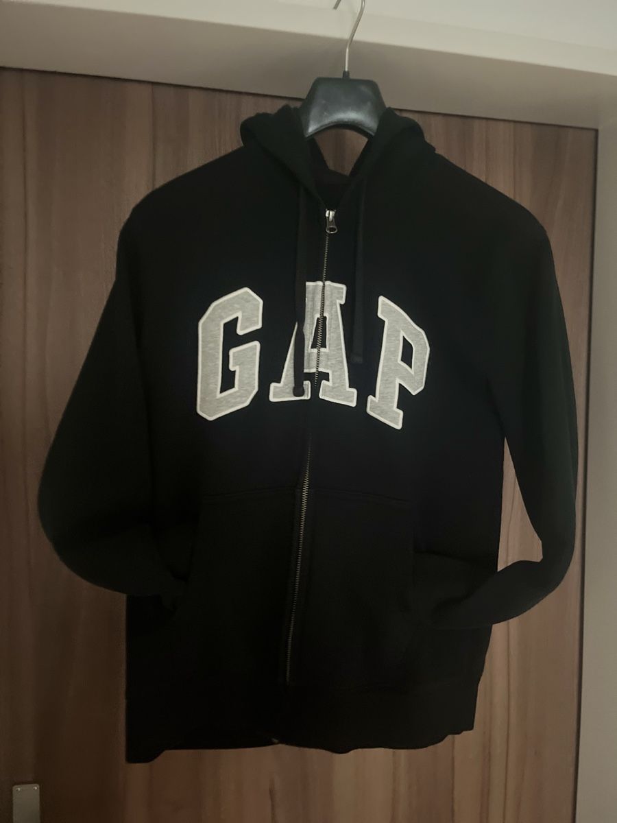 Gap Giacche: Sweat Jacke mit Kapuze Gap – Usato da Bäch SZ venduto da giusi210