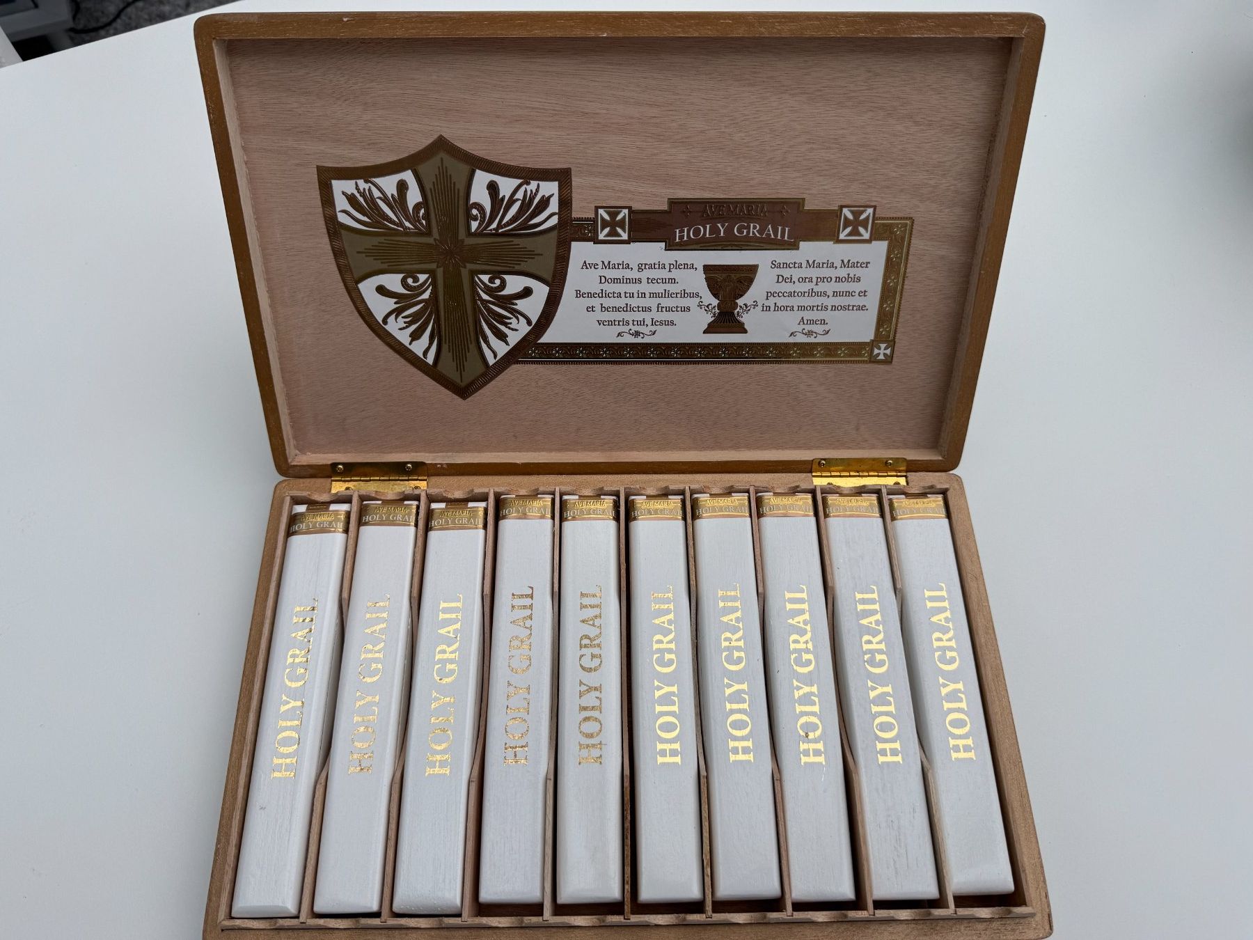 Sonstige Tabakwaren: Schöne & elegante Zigarren-Box, Ave Maria Holy Grail – Neu (gemäss Beschreibung) aus Unterengstringen von Tnovus