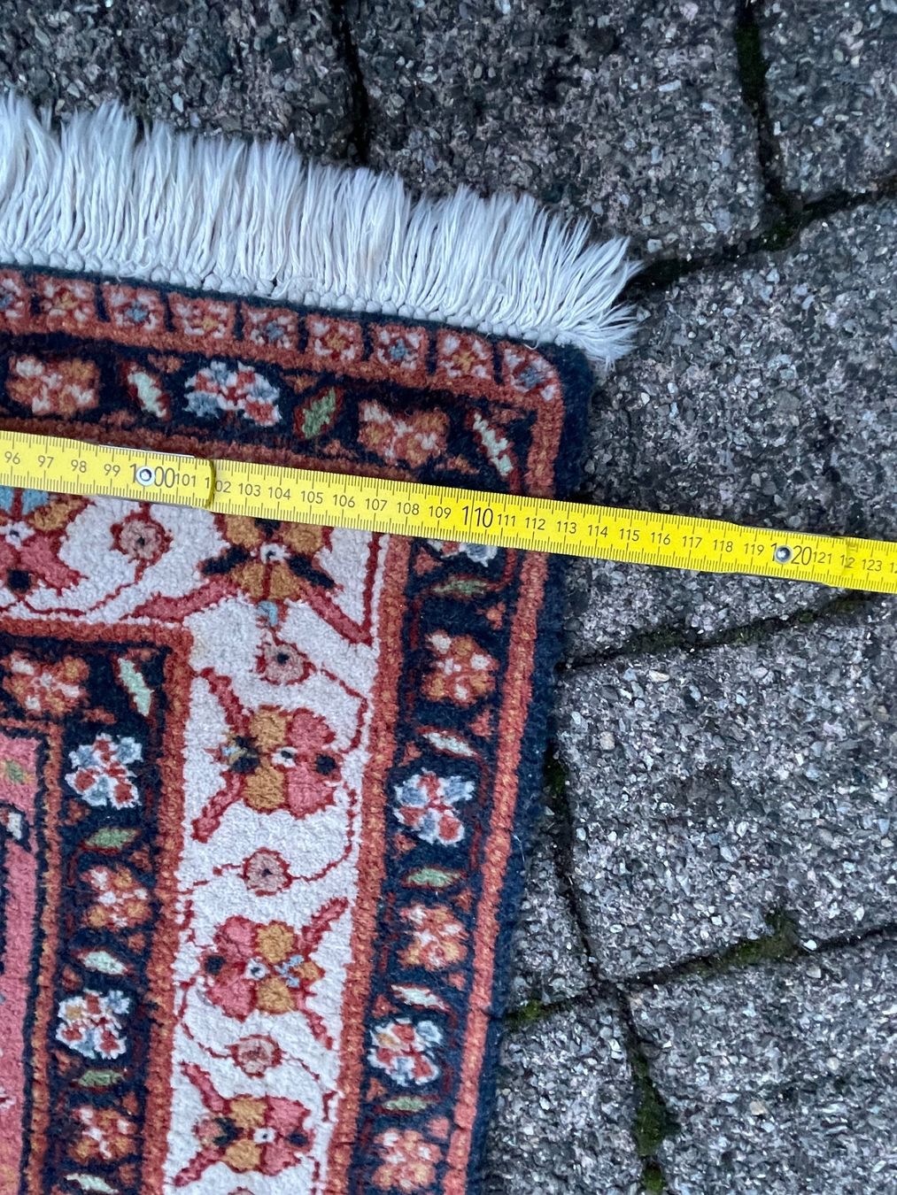Tappeti: Teppich – Usato da Frümsen venduto da Pescatore3 1