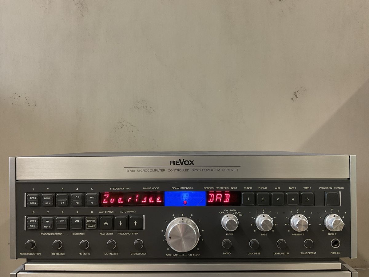 Revox Radio: Revox B780 DAB+ – Usato da Winterthur venduto da klassikaudio 1