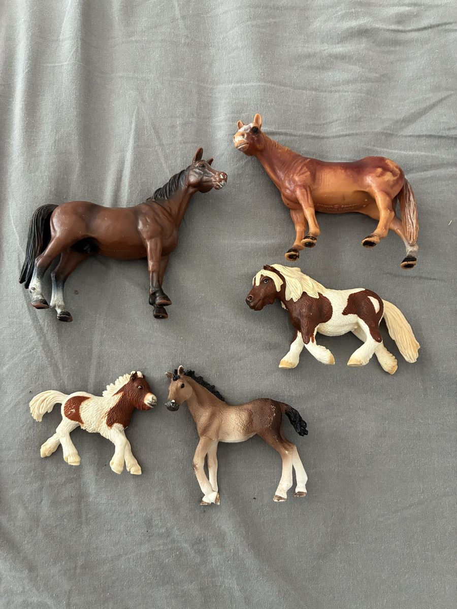 Schleich Figuren: Schleich Pferde – Gebraucht aus Wetzikon ZH von Higure