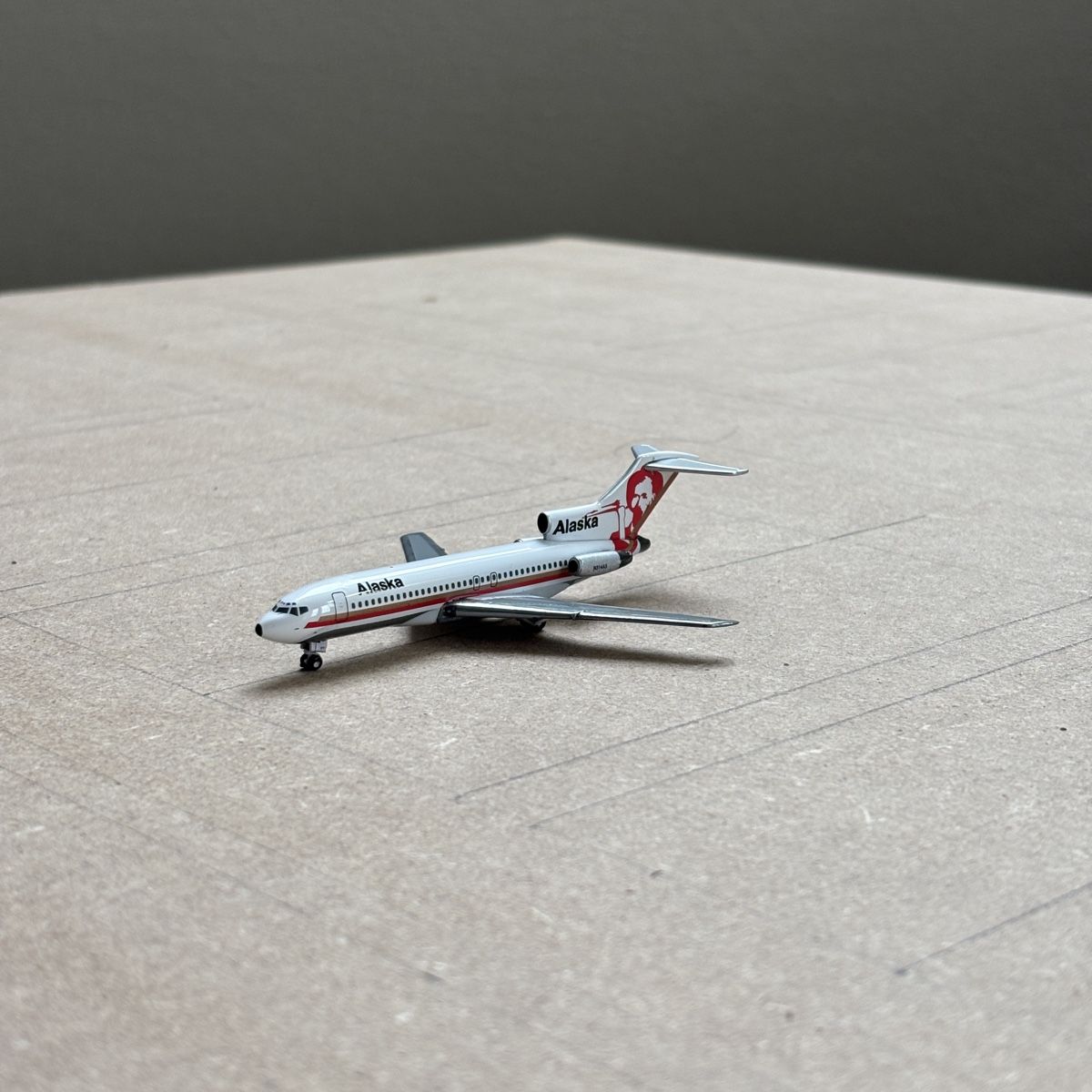 Boeing Kits de montage: Geminijets 1:400 Alaska 727-100 – D'occasion à Kloten par gia_yw8g