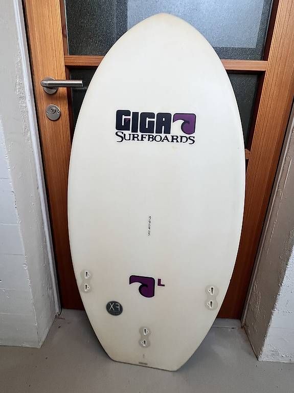 Tavole da surf e di nuoto: Wakesurf Board GIGA 4'2'', neu! – Nuovo (secondo la descrizione) da Richterswil venduto da Traemlis 1