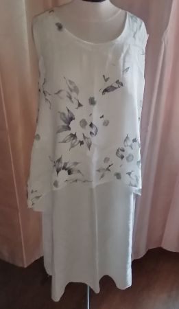 zauberhaftes doppellagiges Retro Hänger-Kleid