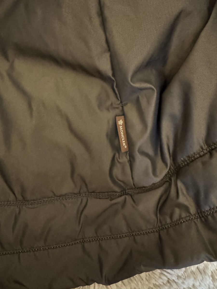 Moncler Cappotti: Moncler Down Coat Dark Brown Size 4 Good Condition – Usato da Arzier-Le Muids venduto da kol_6zbr 3