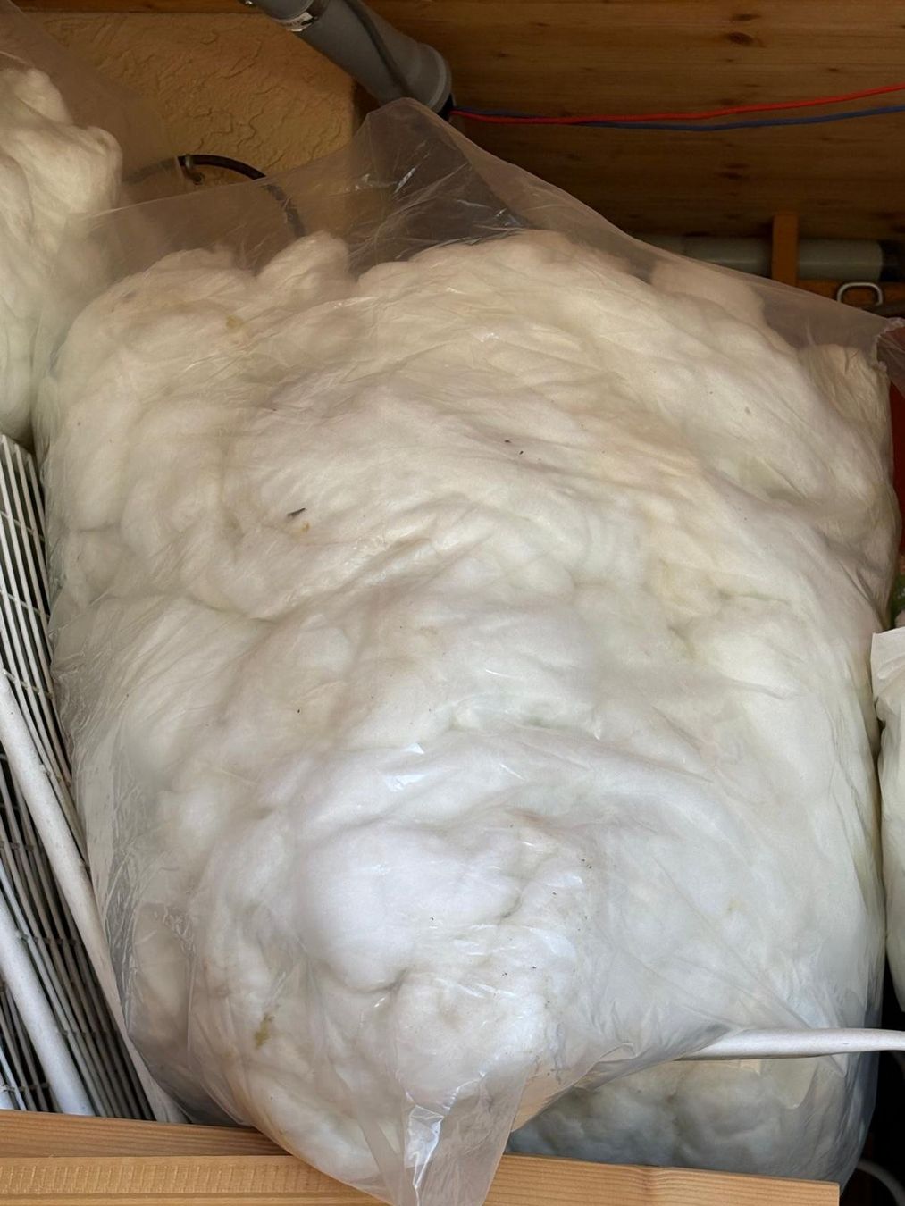 Füllmaterial: Gebrauchte Glaswolle per Sack – Gebraucht aus Kloten von Juanita3