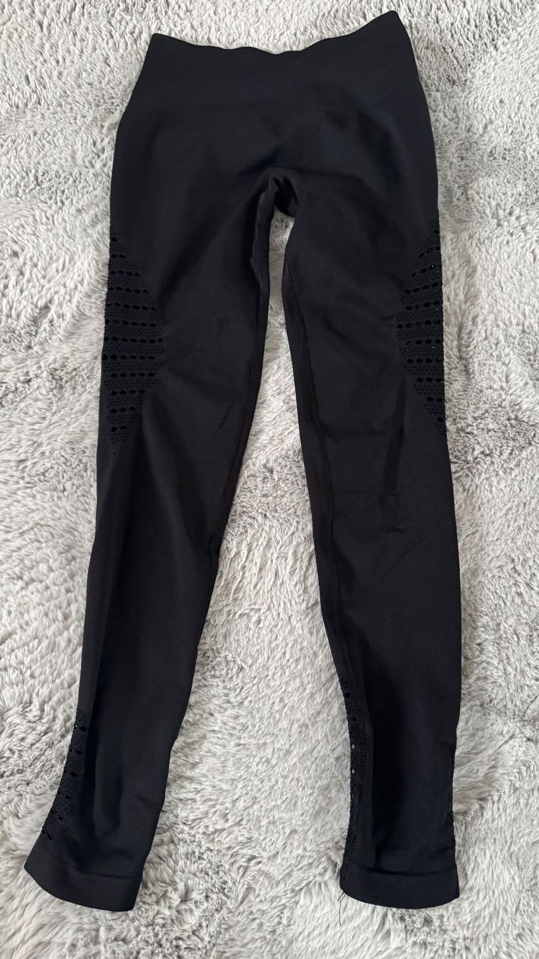 Teveo Leggings: TEVEO Leggings schwarz – Usato da Neuenkirch venduto da viv_wj7w 3