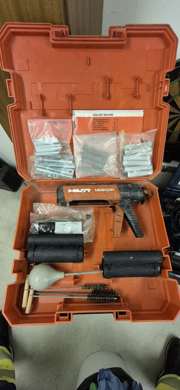 Hilti Alle Werkzeuge: Hilti Hit – Gebraucht aus Hinwil von Beasly01