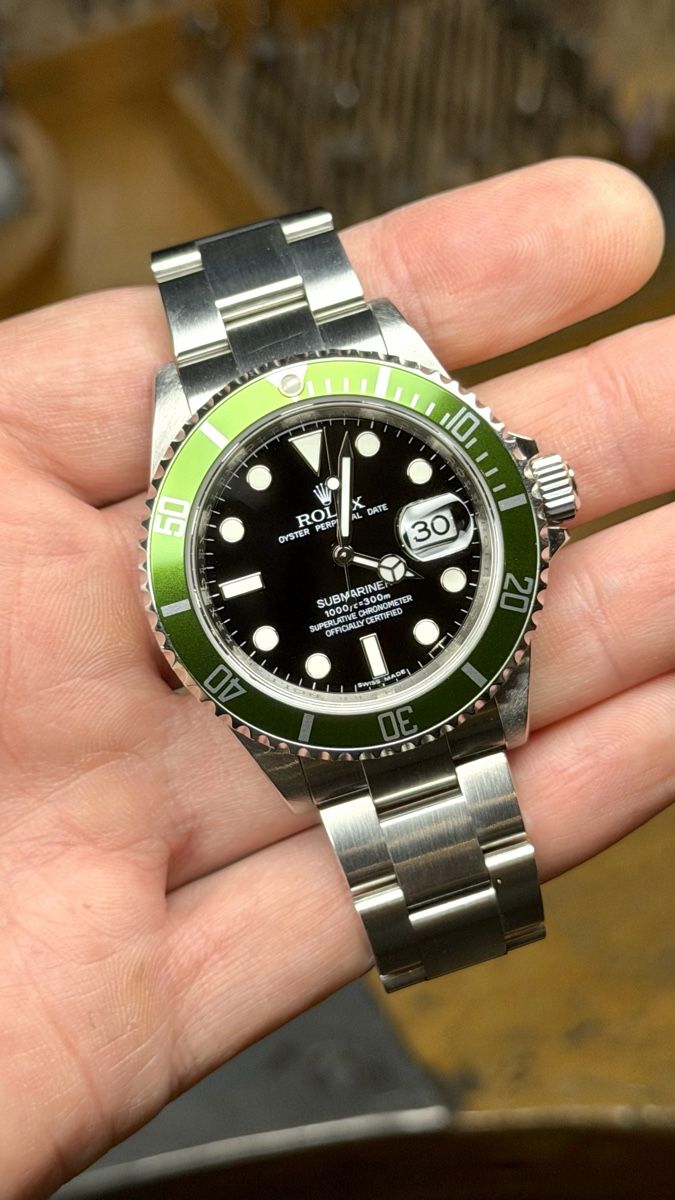 Rolex Orologi: Rolex Submariner Date Kermit Full Set – Usato da Nyon venduto da Lunas_Watches 1