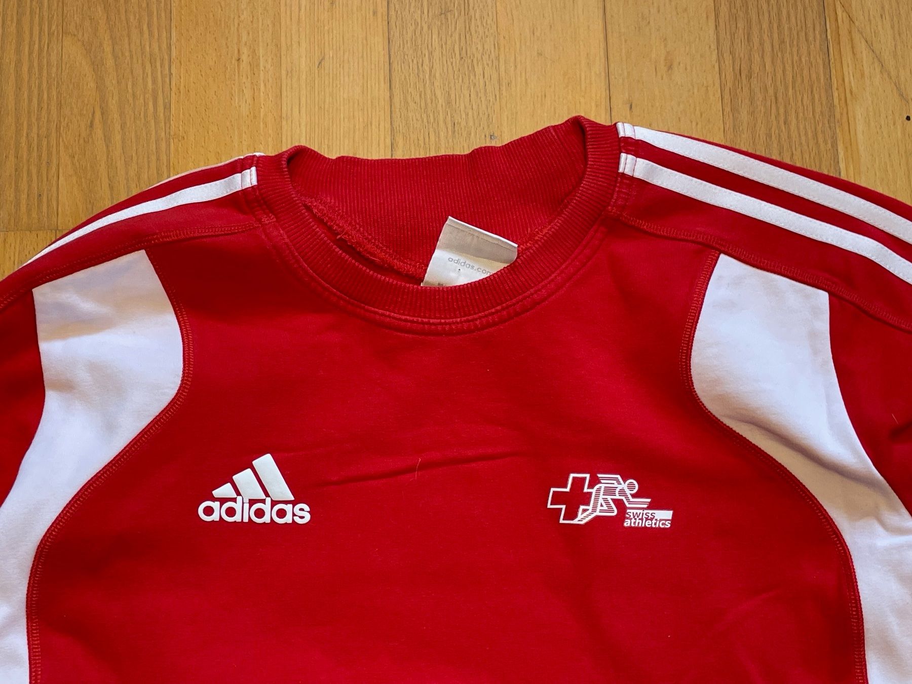 Adidas Maglioni & Felpe: 2009 Adidas Swiss Pullover Sz S – Usato da Zürich venduto da le_souk 2