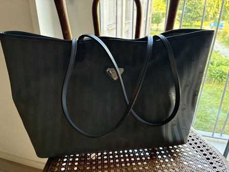 Maison Mollerus Tasche grau Emblem Motiv guter Zustand