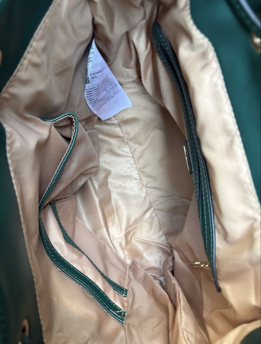 Guess Zaini: Sac à dos Guess – Usato da Clarens venduto da emt_6gc2 2