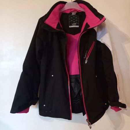 Veste de ski 🧥🎿❄️🌺Wedze noir rose taille 8 ans