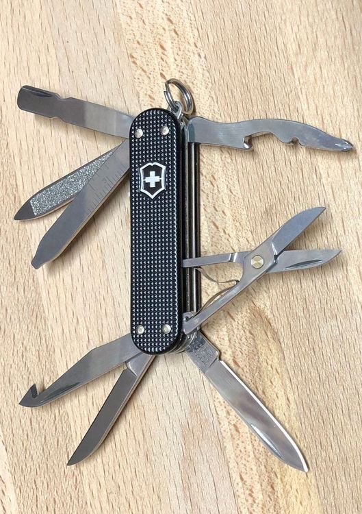 Victorinox minichamp best sale alox black