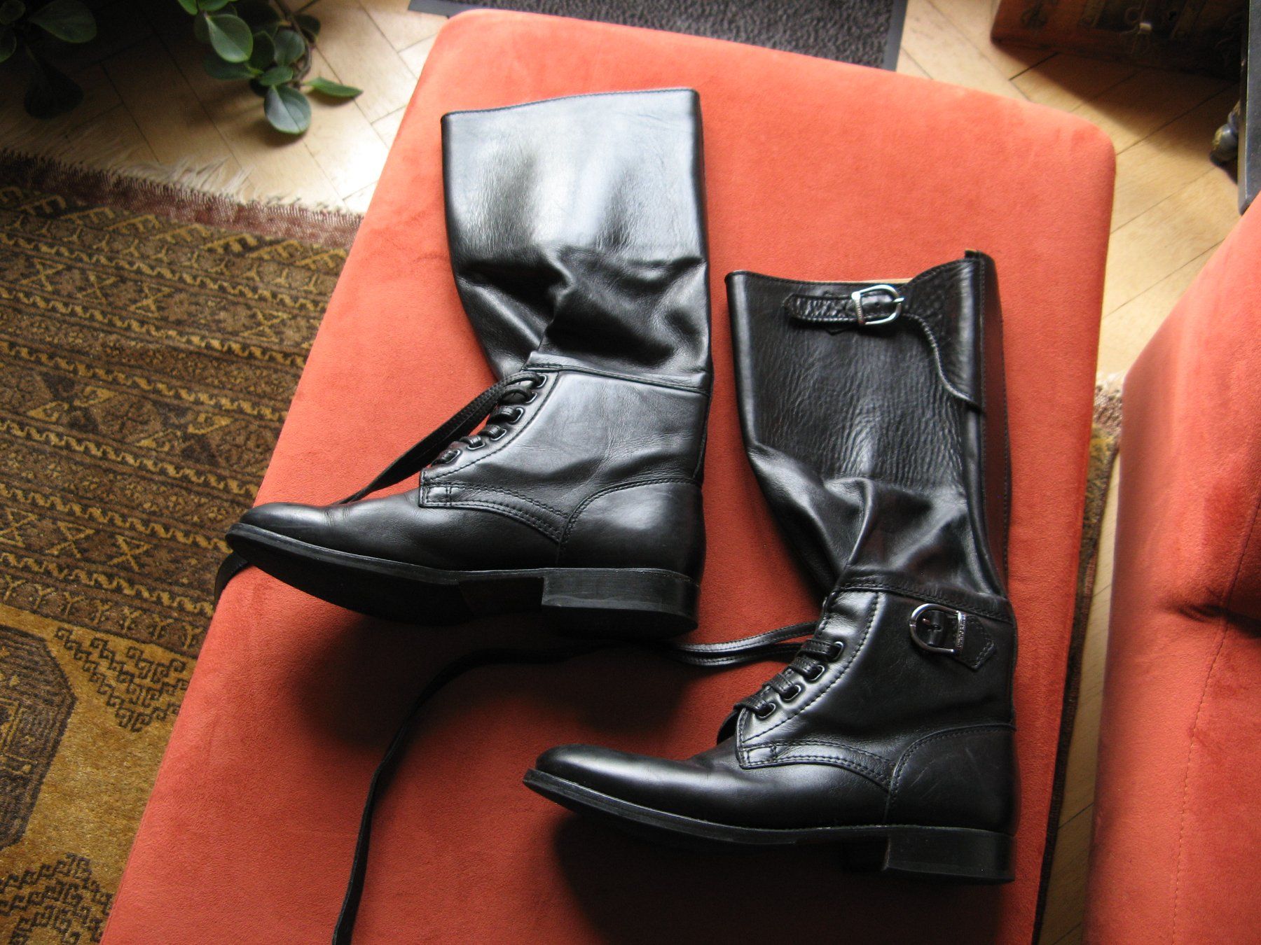 Scarpe da donna: schwarze Stiefel Ludwig Ritter Gr. 39 – Usato da Zürich venduto da apil