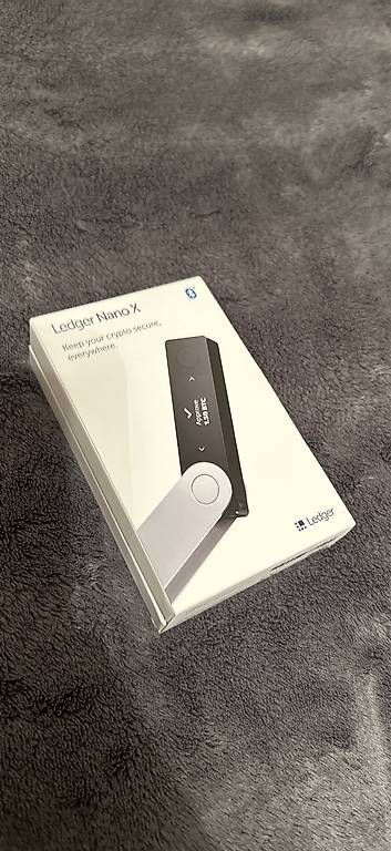 Coin Miner: Ledger Nano X Hardware Wallet – Usato da Zürich venduto da kru_rzl8