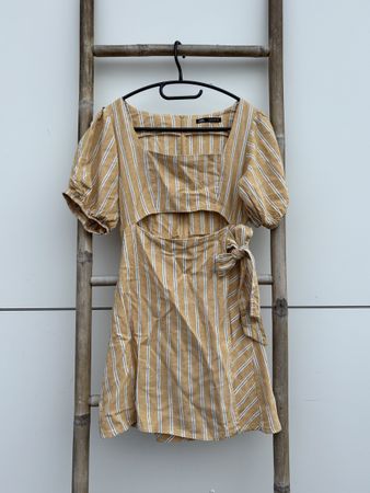 Zara Kleid Sommerkleid gestreift Grösse 36 neuwertig