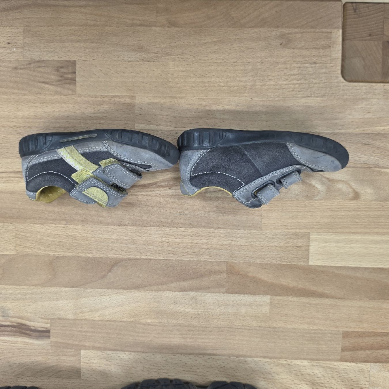 Scarpe per ragazzi: 2 paar Schuhe Gr.24 – Usato da St. Gallen venduto da baenziger27 3