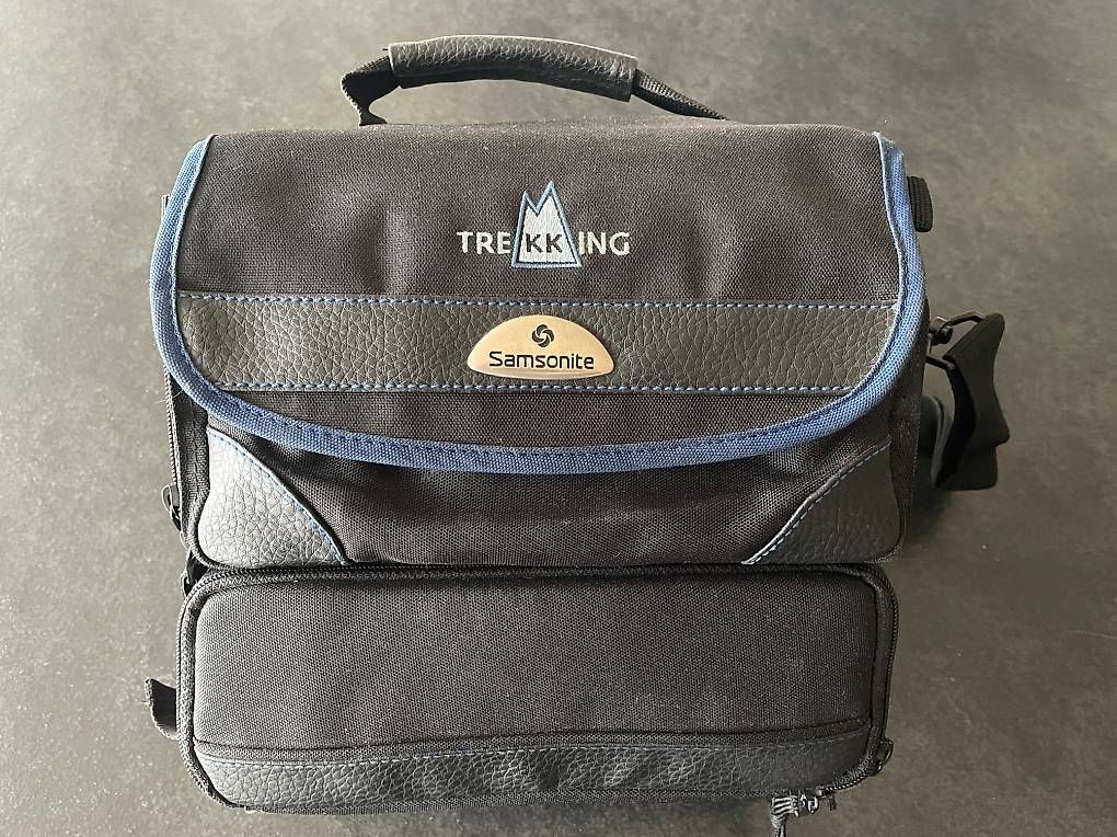 Sacs: Samsonite Trekking Kameratasche – D'occasion à Niederrohrdorf par S056