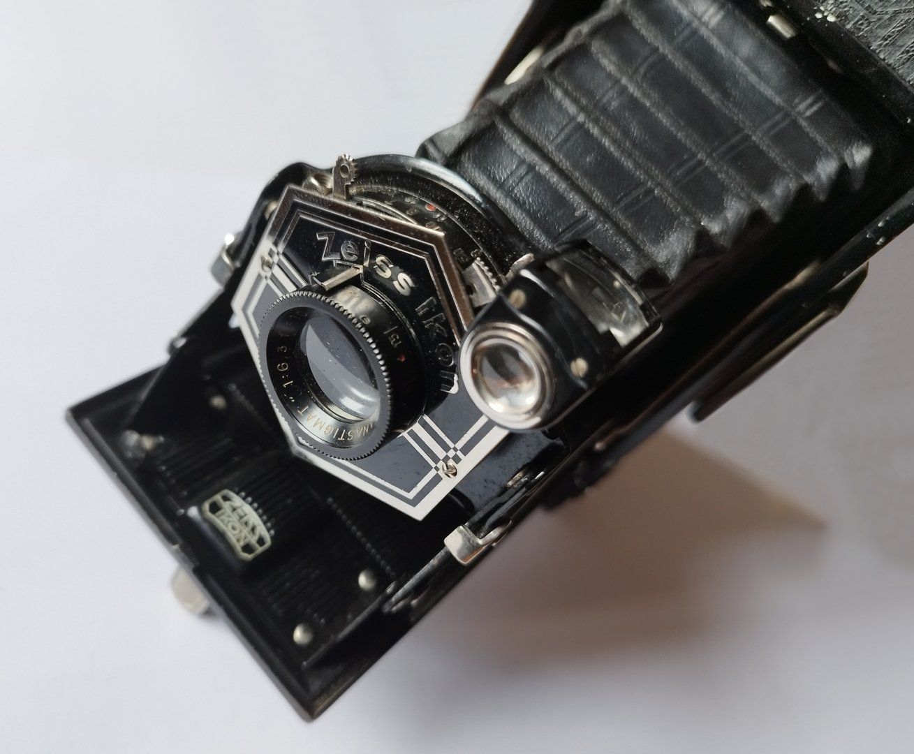 Zeiss Fotocamera: Zeiss Ikon Nettar u. Belca – Difettoso da Himmelried venduto da Monetron 2
