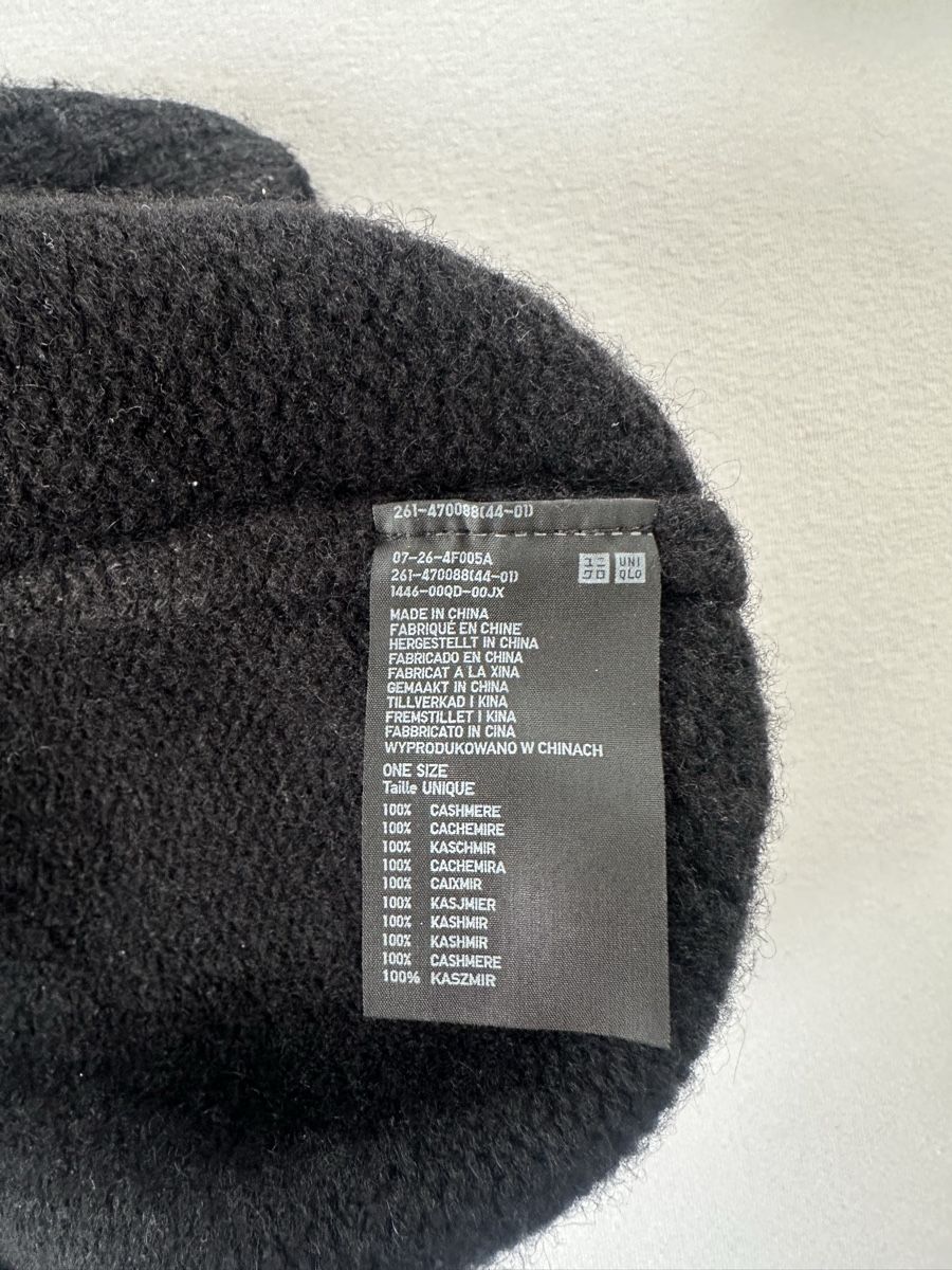 Copricapi, berretti & cappellini: Black hat Uniqlo 100% cashmere – Usato da Uster venduto da Monika_OB 4