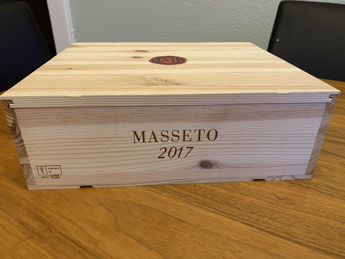 Altro: MASSETO 2017 Weinkiste – Nuovo (secondo la descrizione) da St.Gallen venduto da Design04