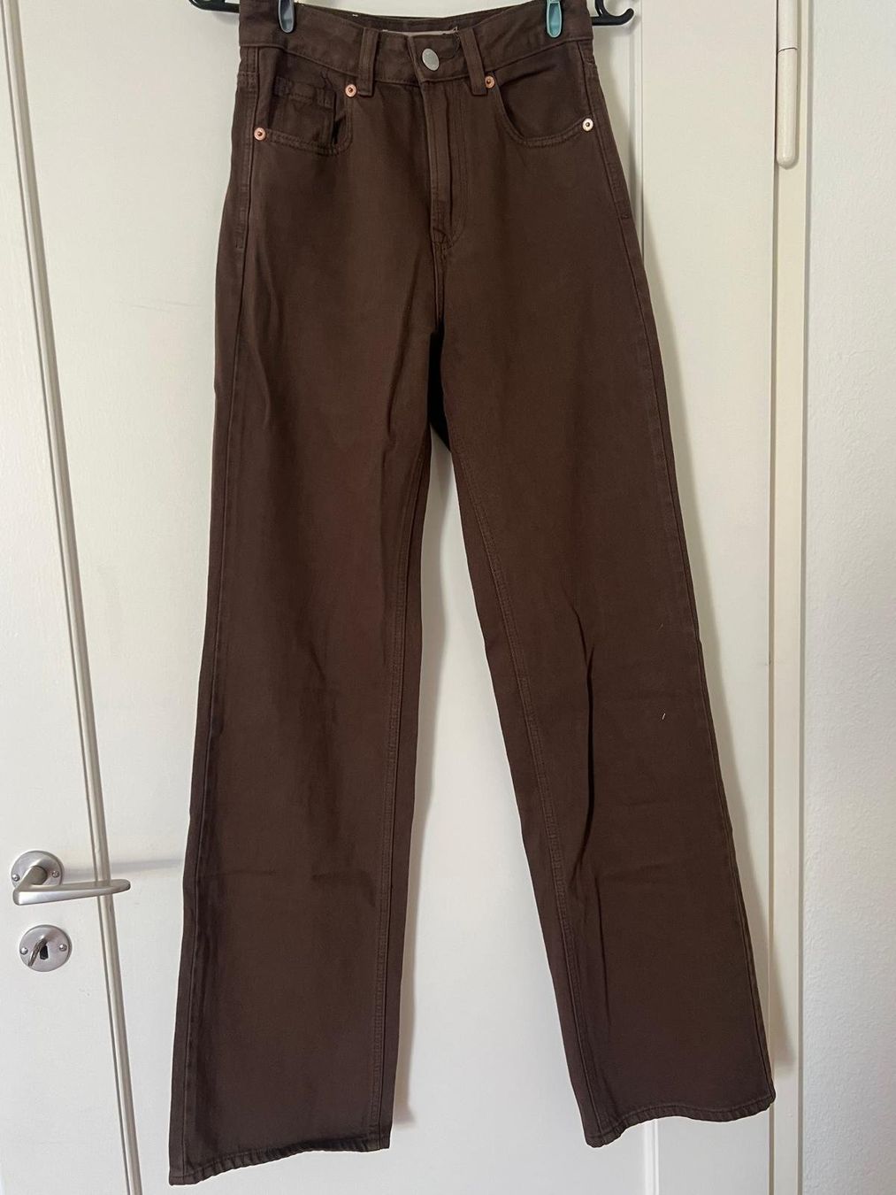 Stradivarius Jeans: Braune Jeans, D92 von Stradivarius, Grösse 32 – Usato da Wabern venduto da now_zf6f
