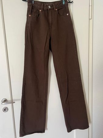 Braune Jeans, D92 von Stradivarius, Grösse 32