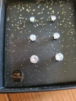 6 Ohrstecker mit Zirkonia, neuwertig