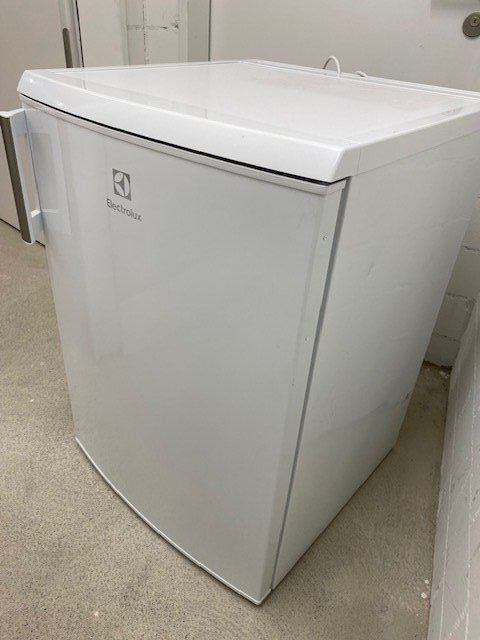 Electrolux Frigoriferi: Kühlschrank ELECTROLUX TK 137 - Modell 2021 – Usato da Niederhasli venduto da Tigerproduct 3