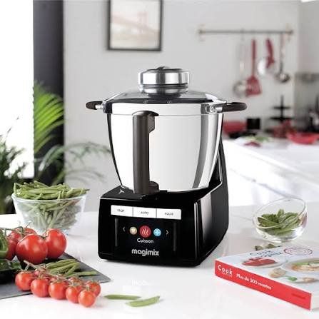 Magimix Küchengeräte: Magimix Cook Expert con accessori, centrifuga e libri – Gebraucht aus Vernate von Patrick47